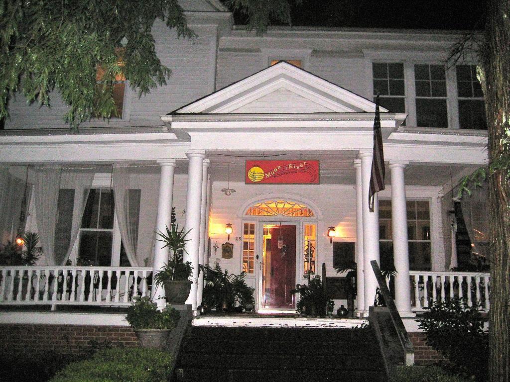 Inn Upon Moon River Plantation Chester Buitenkant foto